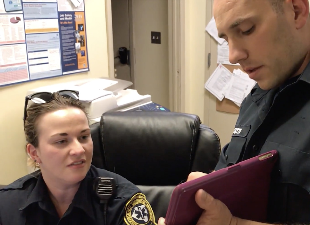 Content_AmbulanceWorkersiPad